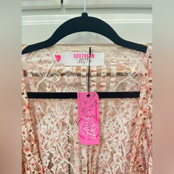 Southern Chics Layering Top NWT - Picture 4 of 6